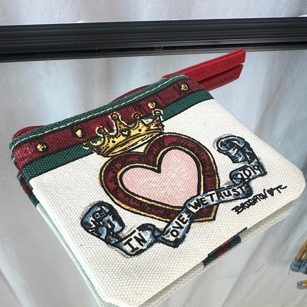 Brighton Heart and Crown Canvas Pouch